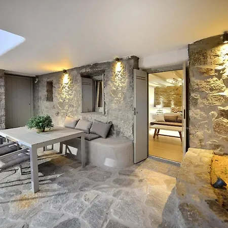 Abas - Elia Villa